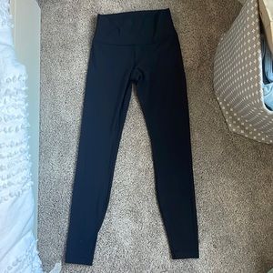 Lulu lemon Wunder Under high waisted leggings